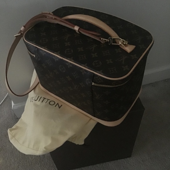 Louis Vuitton Vanity Case - Picture 15 of 16